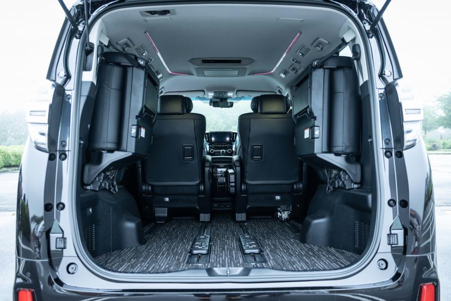 Багажник Toyota Vellfire ZG 2018 года  (фото 23 из 23)